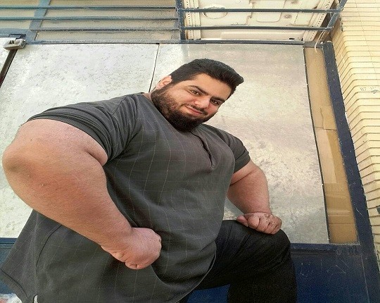 İranlı Hulk, DAEŞ'le savaşmak için hazırlanıyor